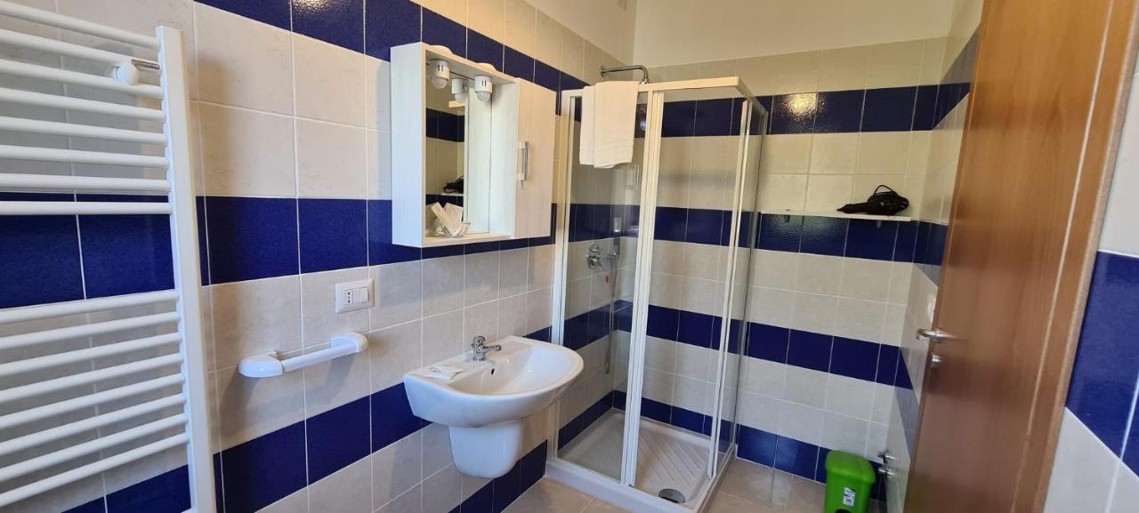 צ'יסטרנינו Bed And Breakfast La Terrazza מראה חיצוני תמונה