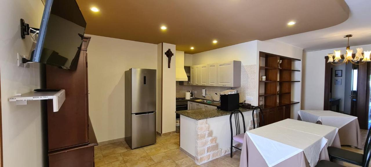 צ'יסטרנינו Bed And Breakfast La Terrazza מראה חיצוני תמונה