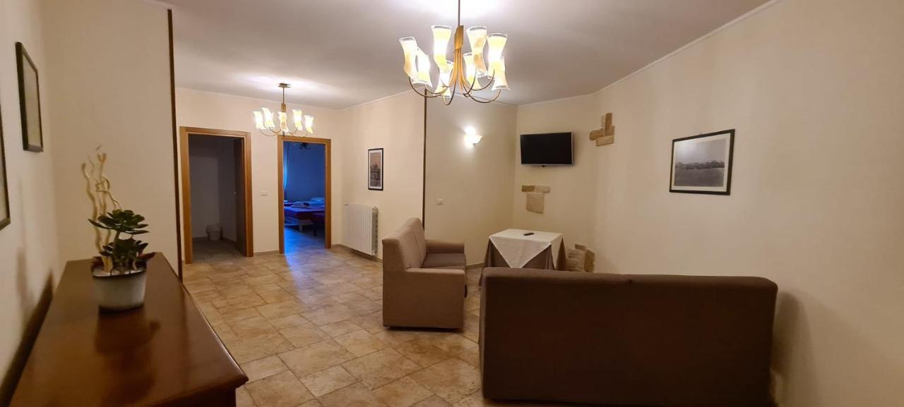 צ'יסטרנינו Bed And Breakfast La Terrazza מראה חיצוני תמונה